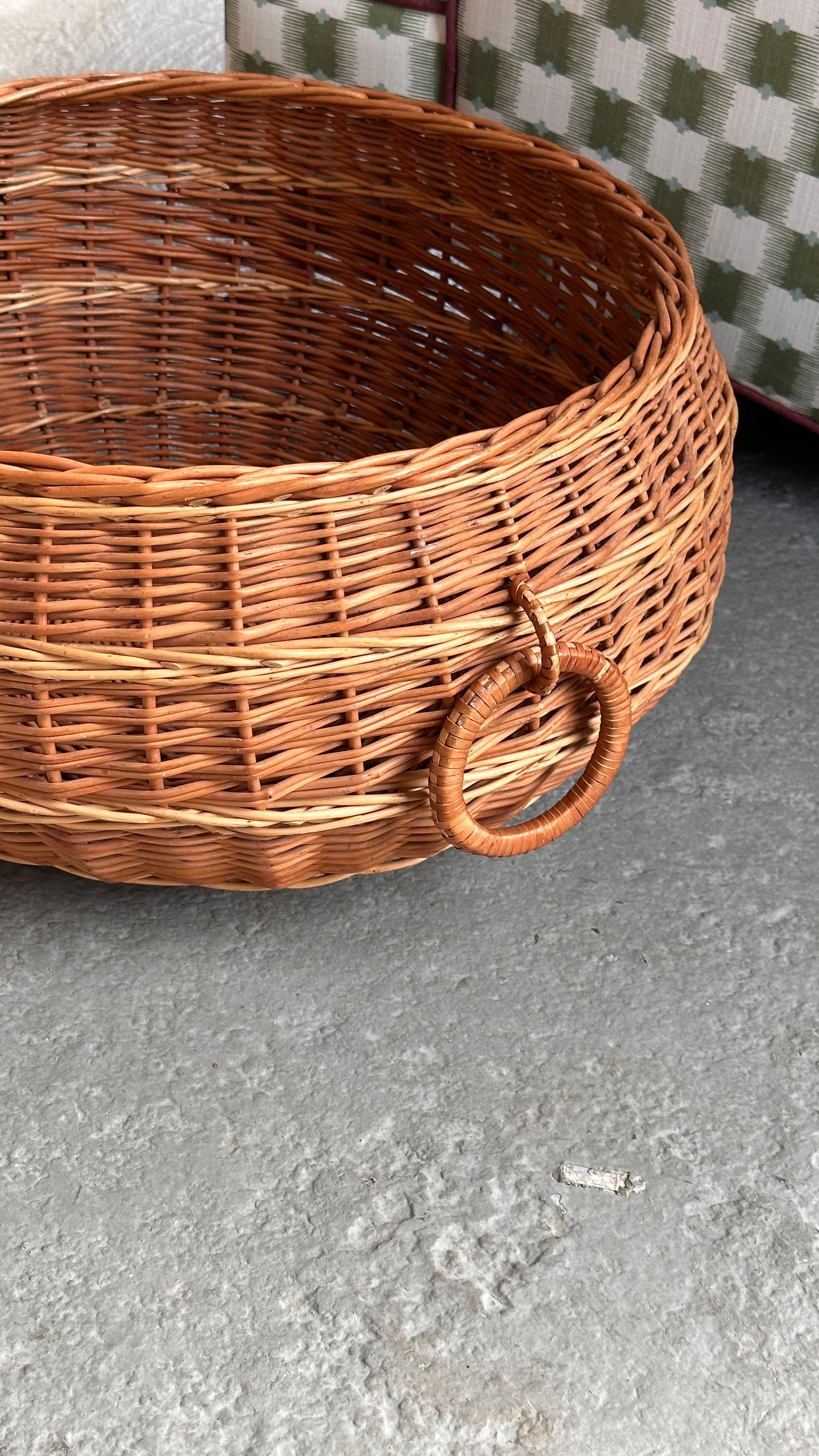Large Round Woven Blanket Basket