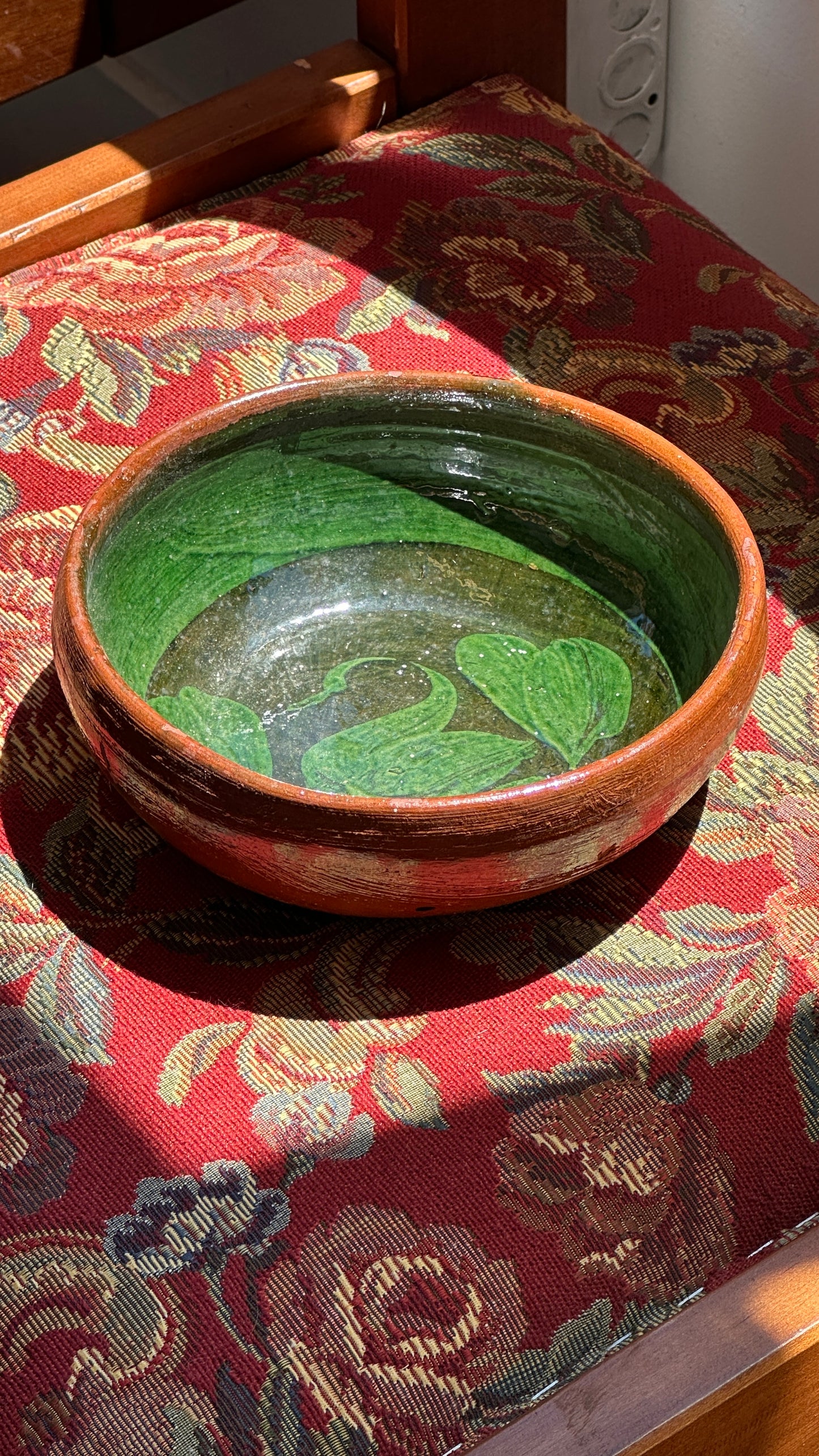 Earthenware Bowl with Swan