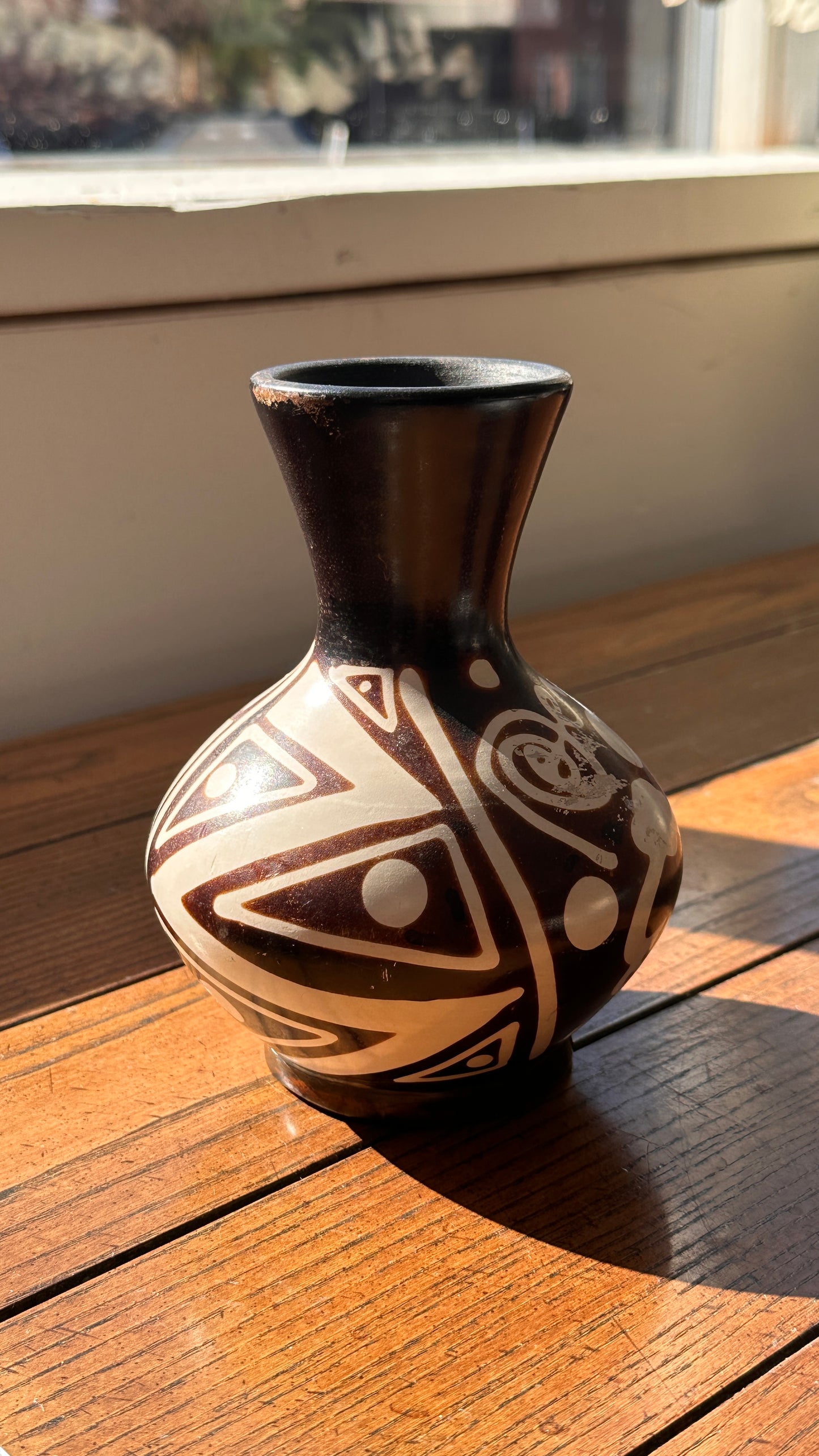 Pair of Peruvian Vases