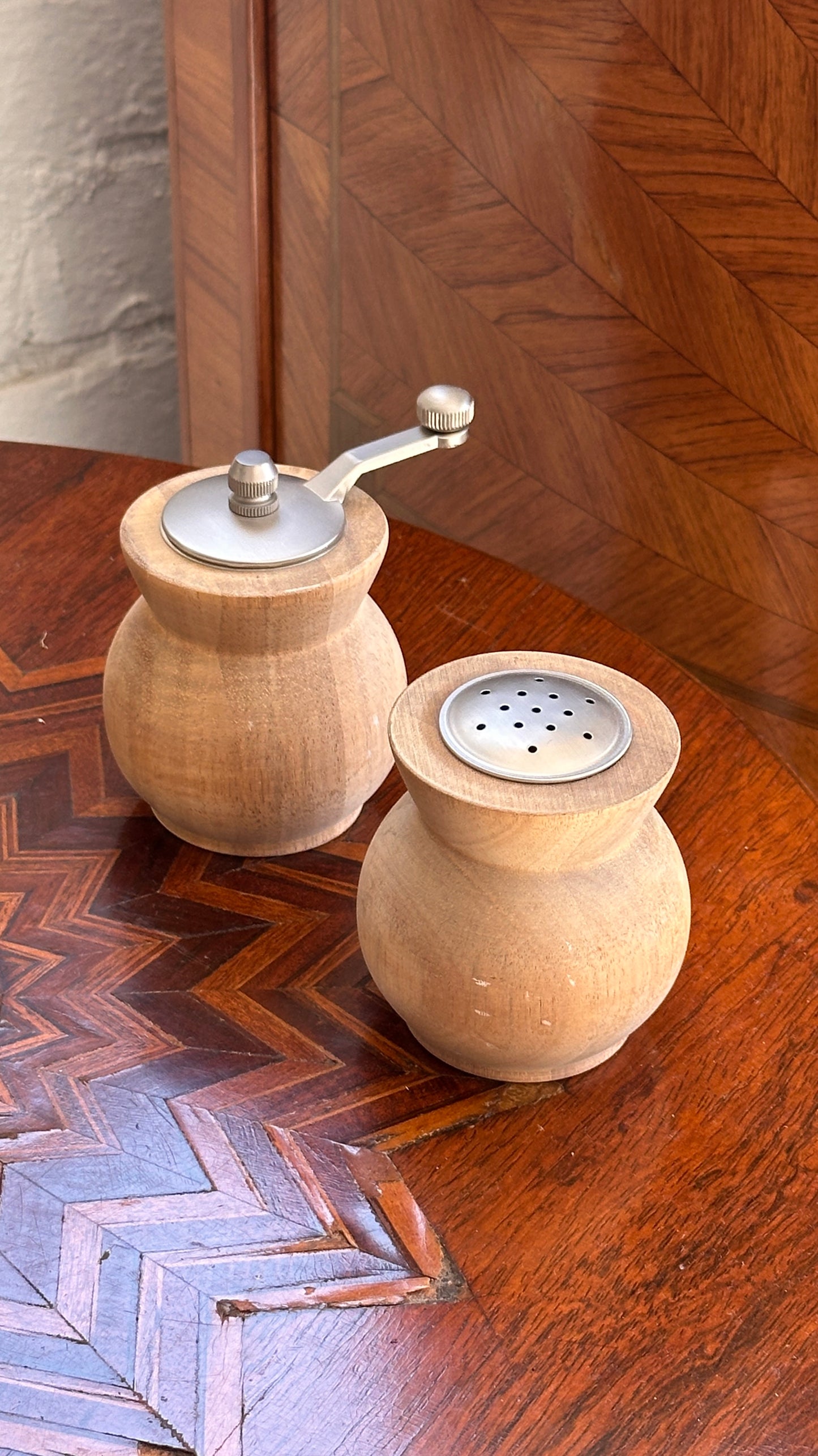 Wooden Salt and Pepper Grinder