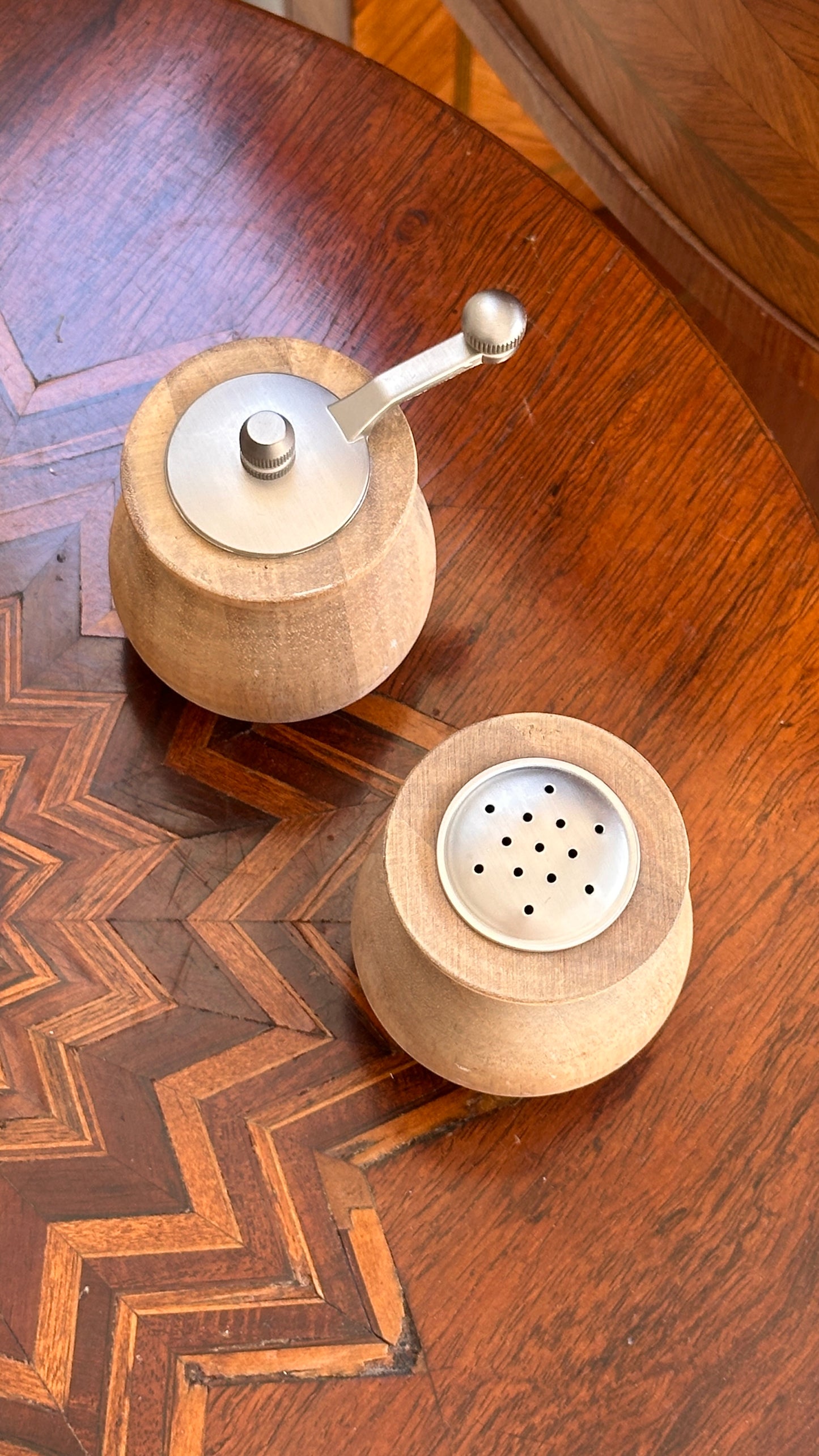 Wooden Salt and Pepper Grinder