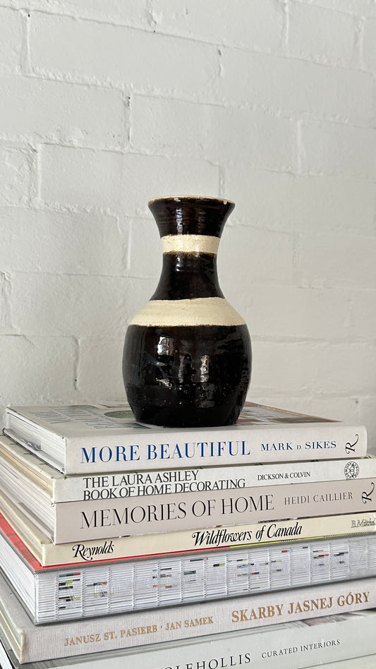 1976 Ceramic Mono Tone Vase