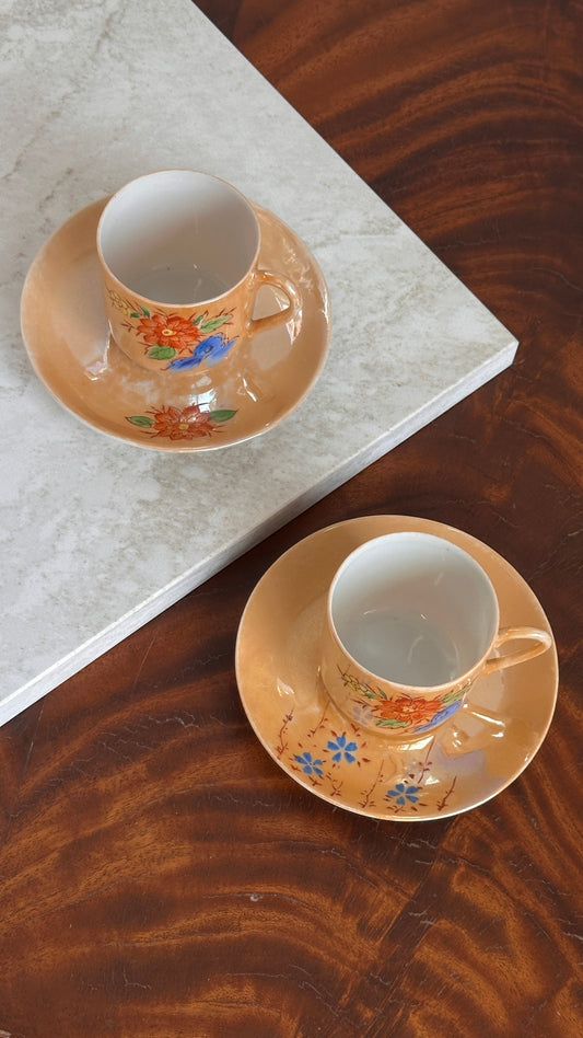 Pair of Japanese Porcelain Tea Cups and Saucers