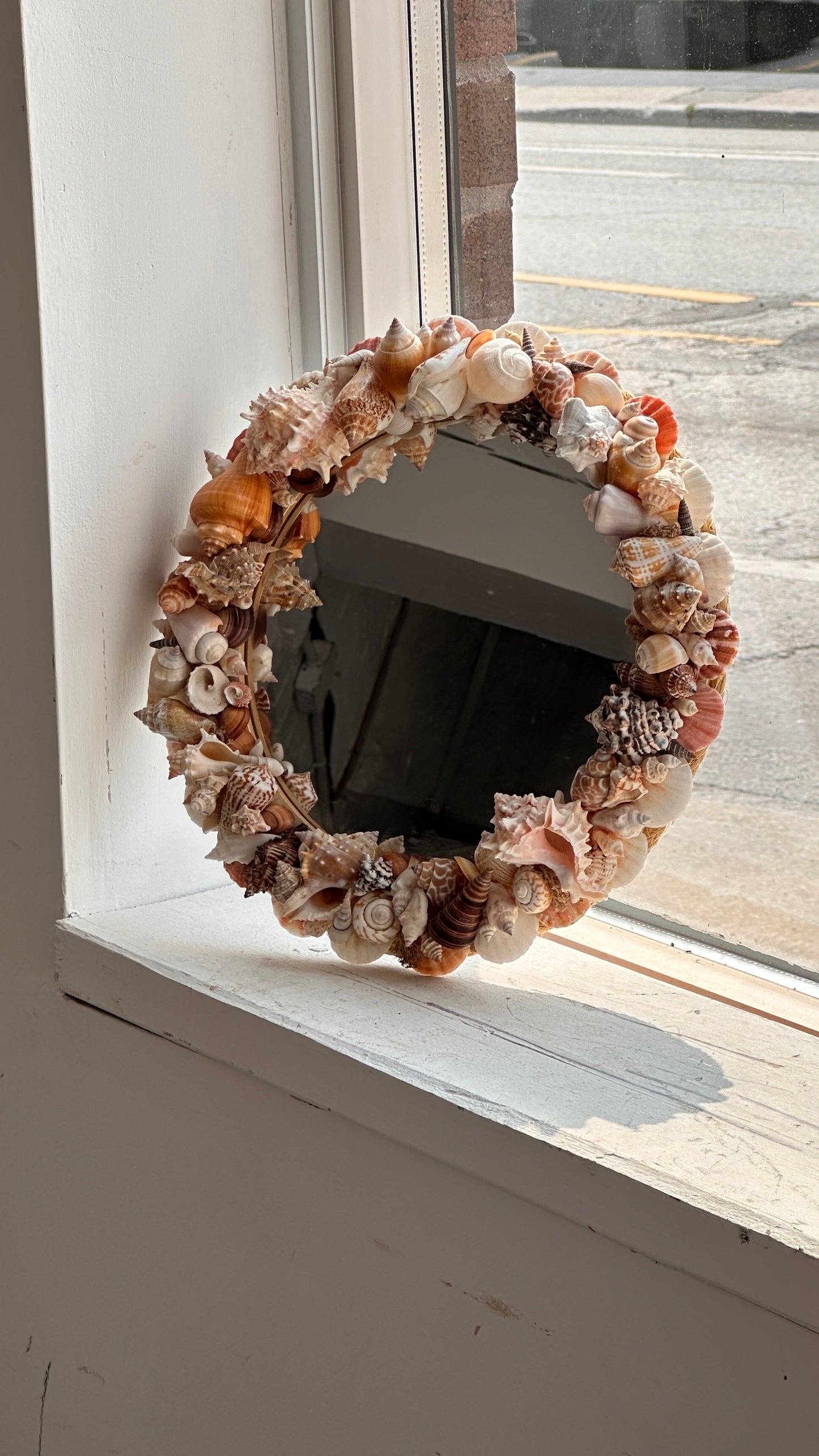 Round Shell Mirror
