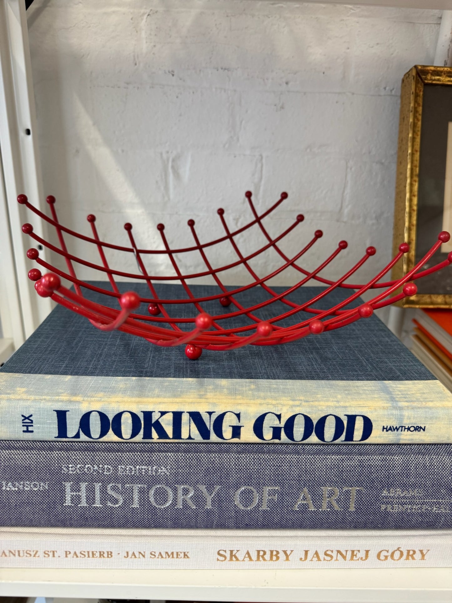 Red Wire Vessel