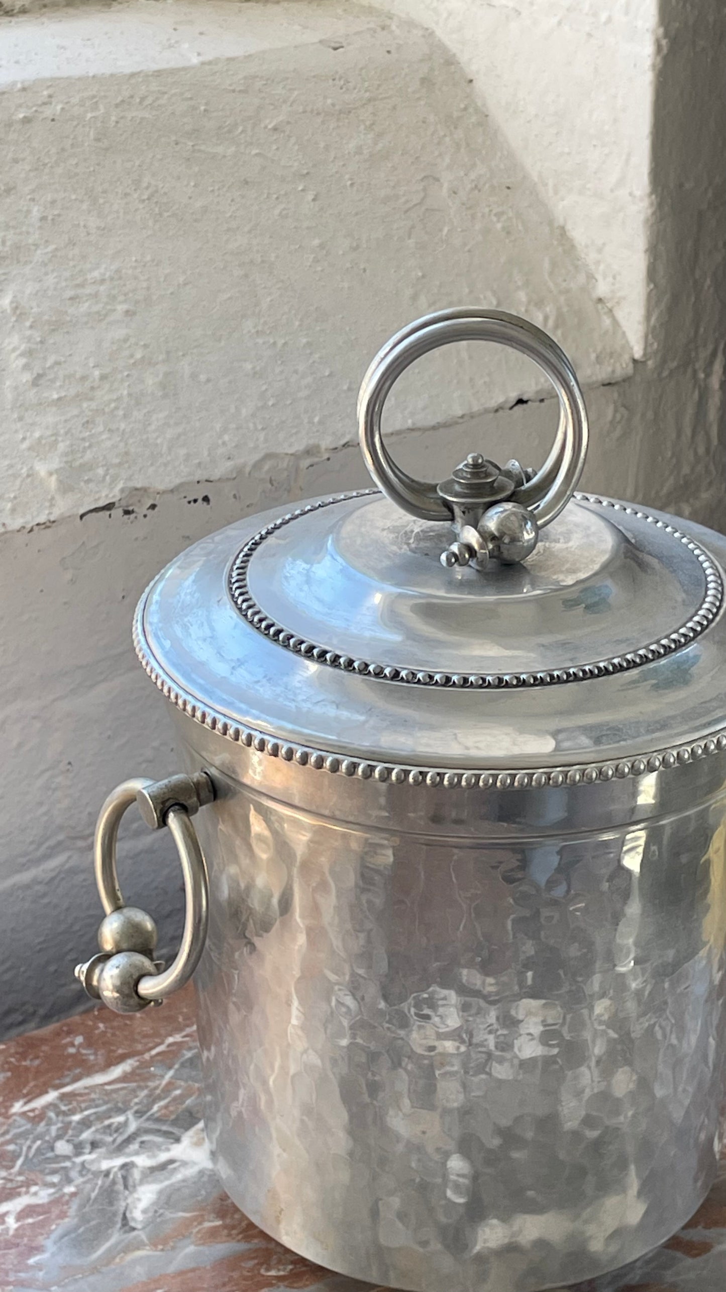 Hammered Aluminum Ice Bucket by BW Buenilum