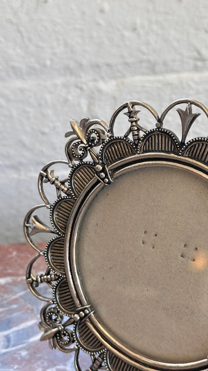 Ornate Round Picture Frame