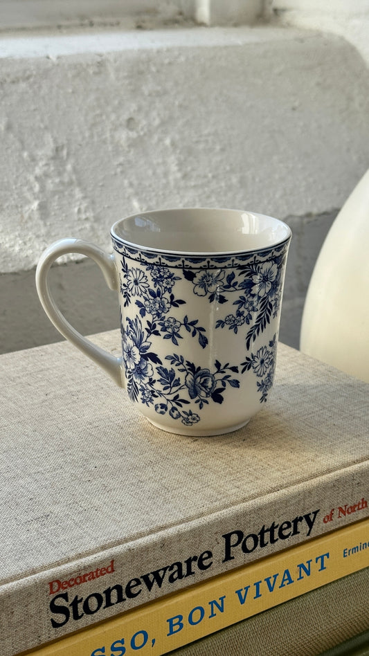 Single 'Devon Cottage' Ceramic Mug