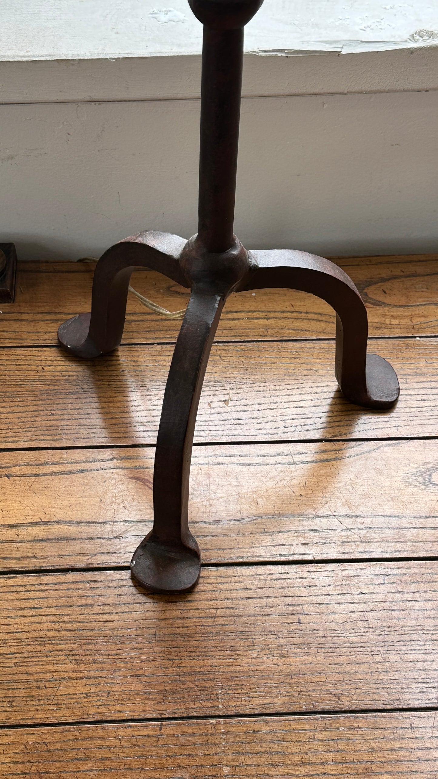 Oversized Iron Table Lamp