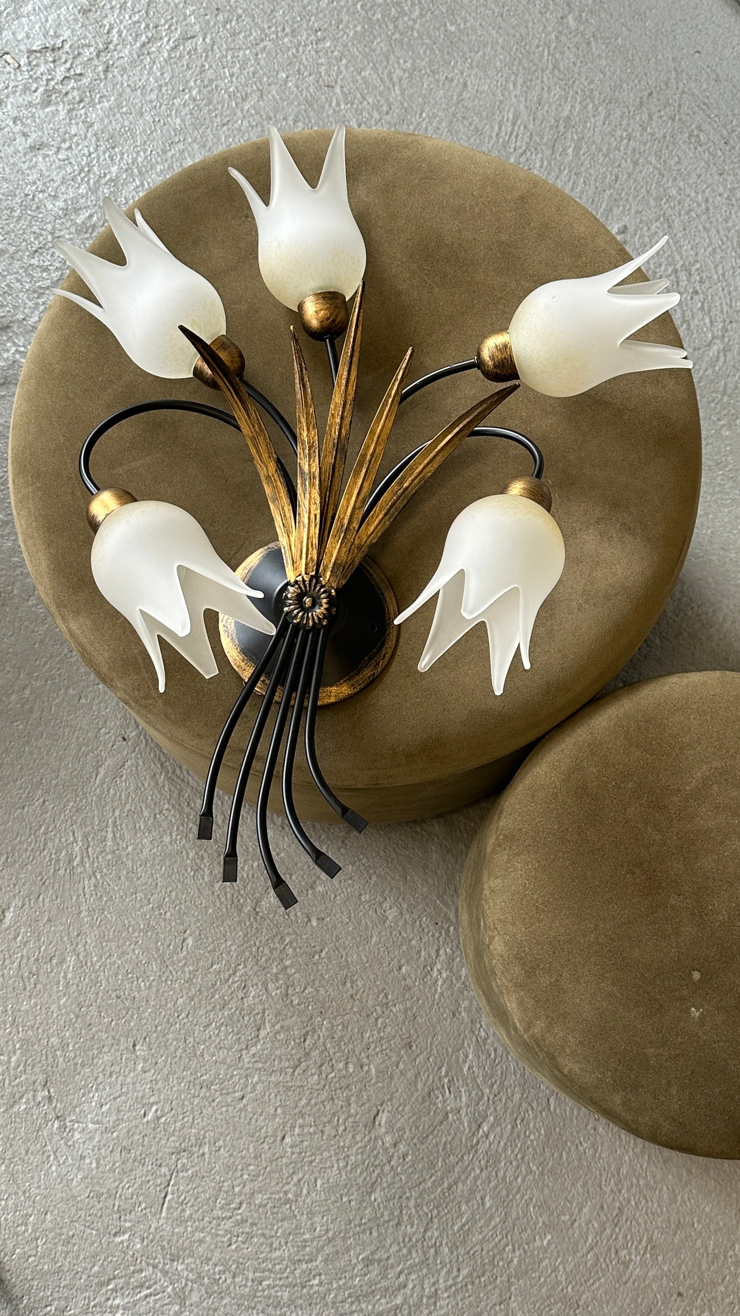 Contemporary Floral Wall Sconce