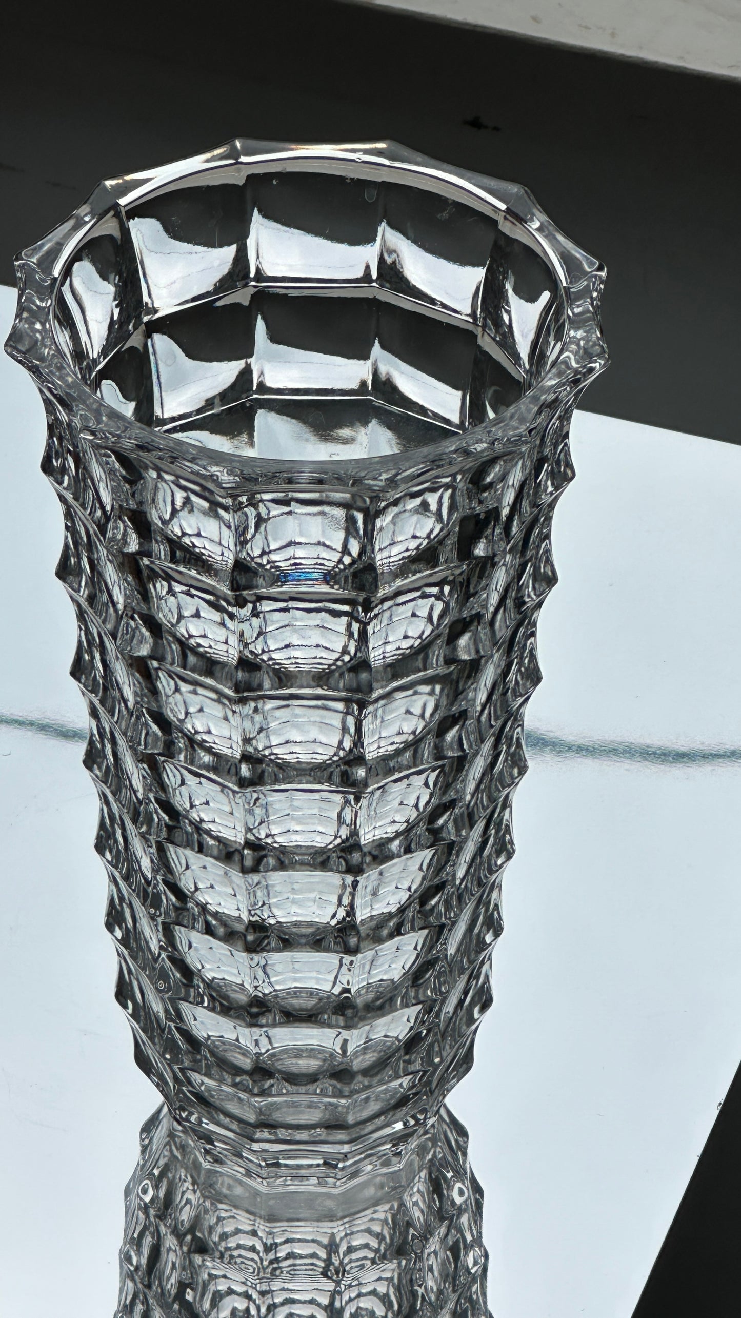 Glass Window Pattern Vase