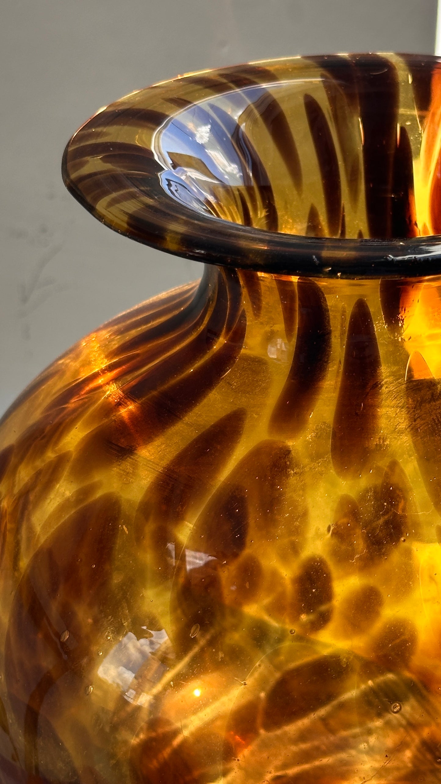 Vintage Maestri Vetrai Azzurra Tortoiseshell Glass Vase