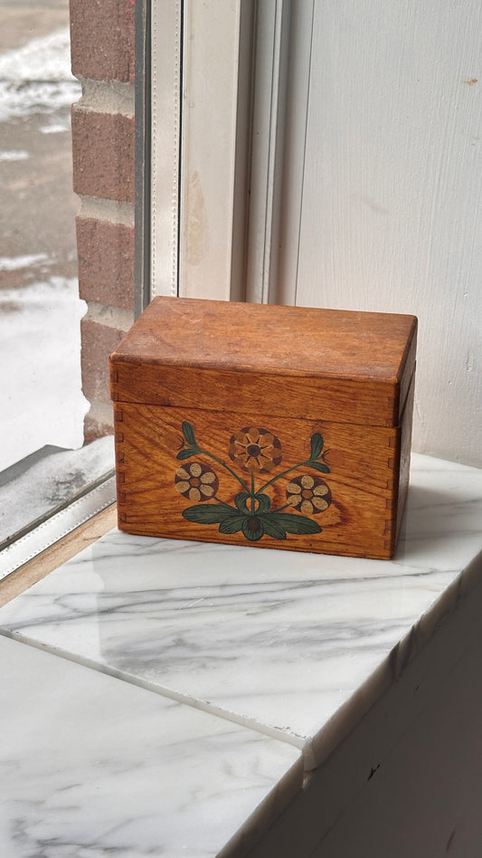 Vintage Finger Joint Wooden Recipe Box with Painted Floral Decal