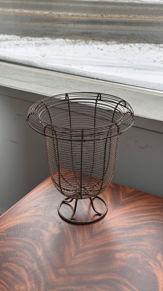 Wire Vase / Urn