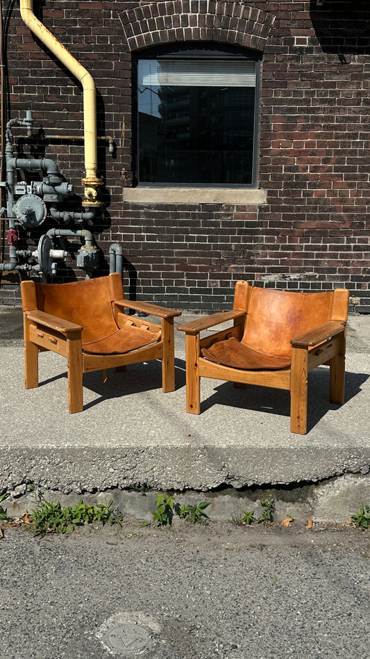 'Natura' Pine & Leather Lounge Chairs