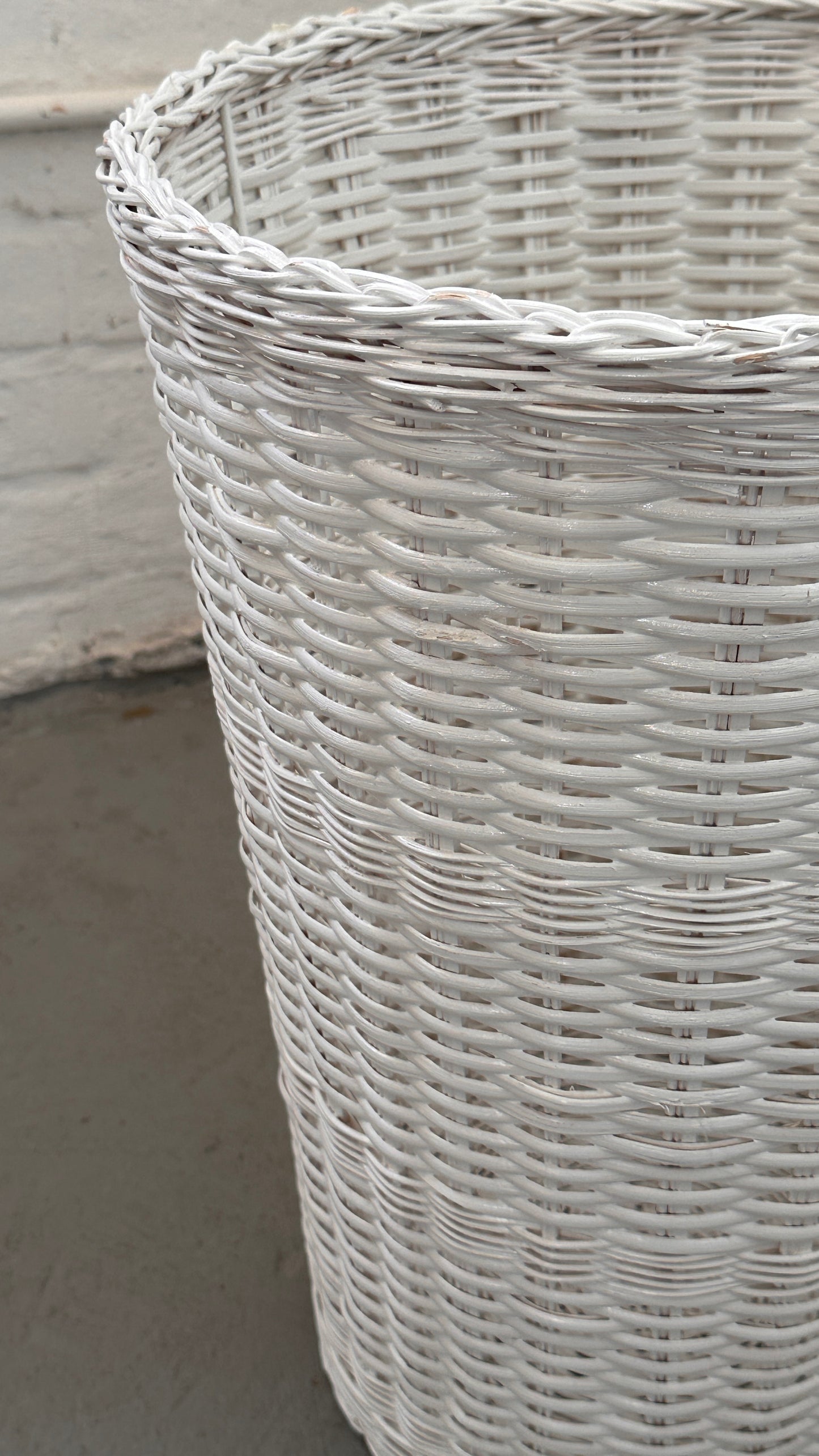 White Wicker Hamper / Side Table
