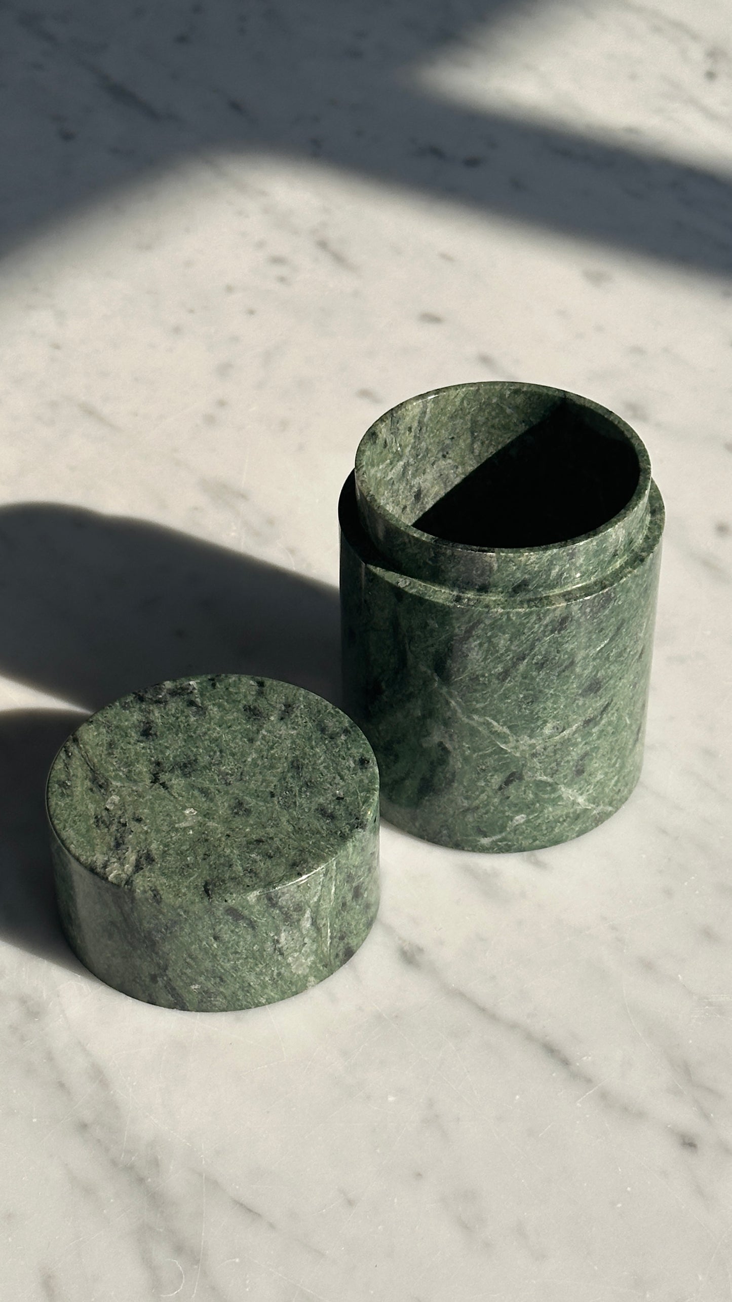 Vintage Green Marble Ashtray and Matching Cigarette Holder