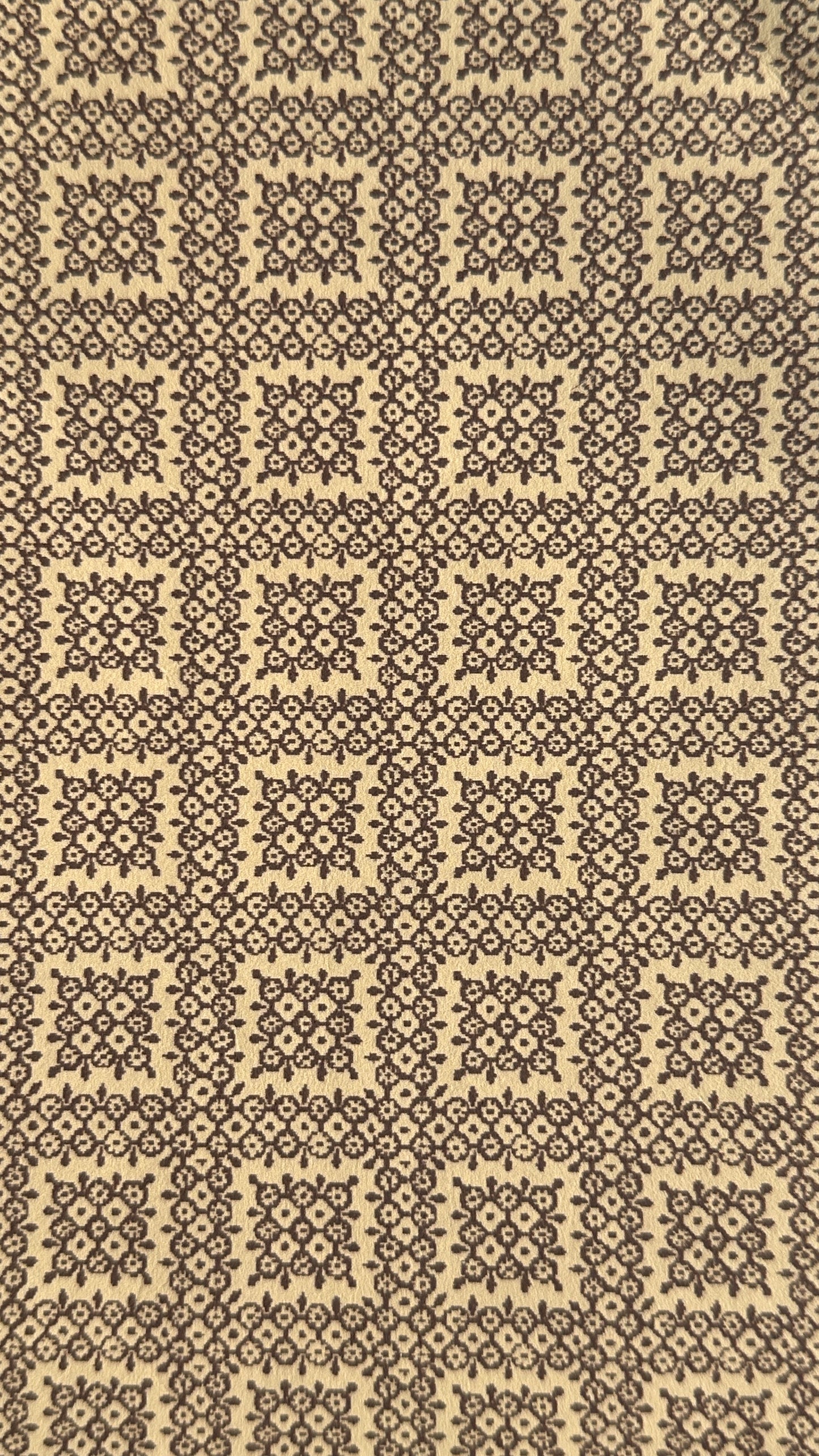 Petite Carré - Original Wallpaper by Sarah Vanrenen