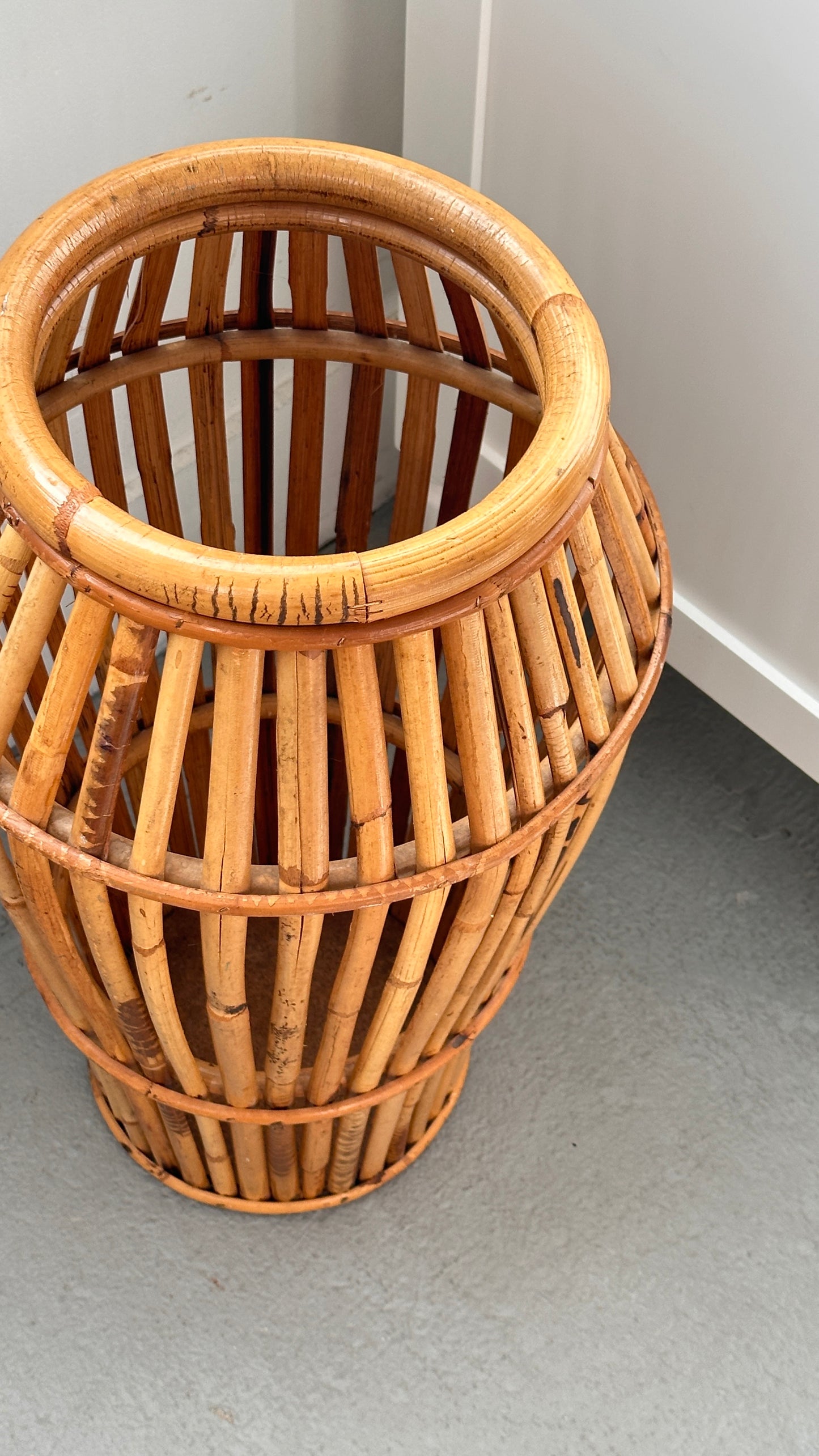 Vintage Italian Bamboo Umbrella Stand in the Manner of Franco Albini for Vittorio Bonacina