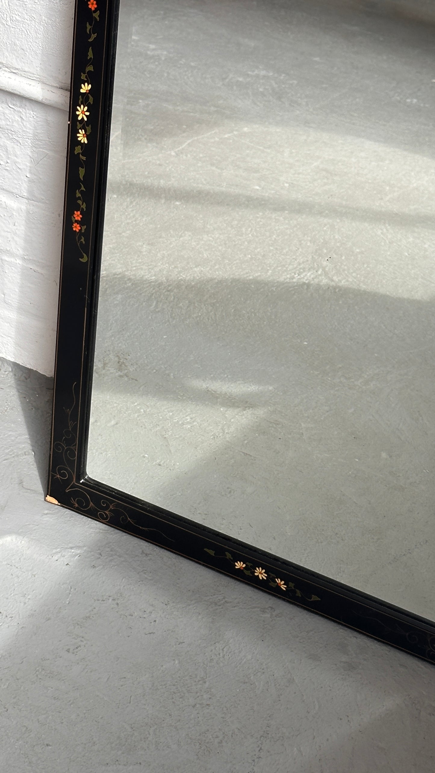 Decorative Black Lacquer Wall Mirror