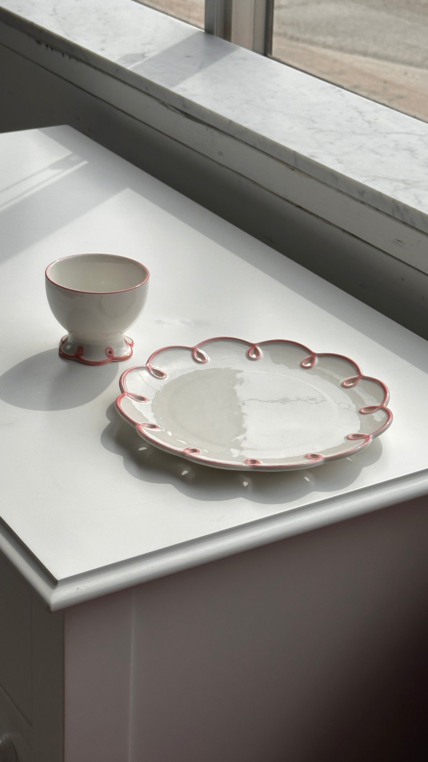 Scalloped Plate and Footed Bowl Set